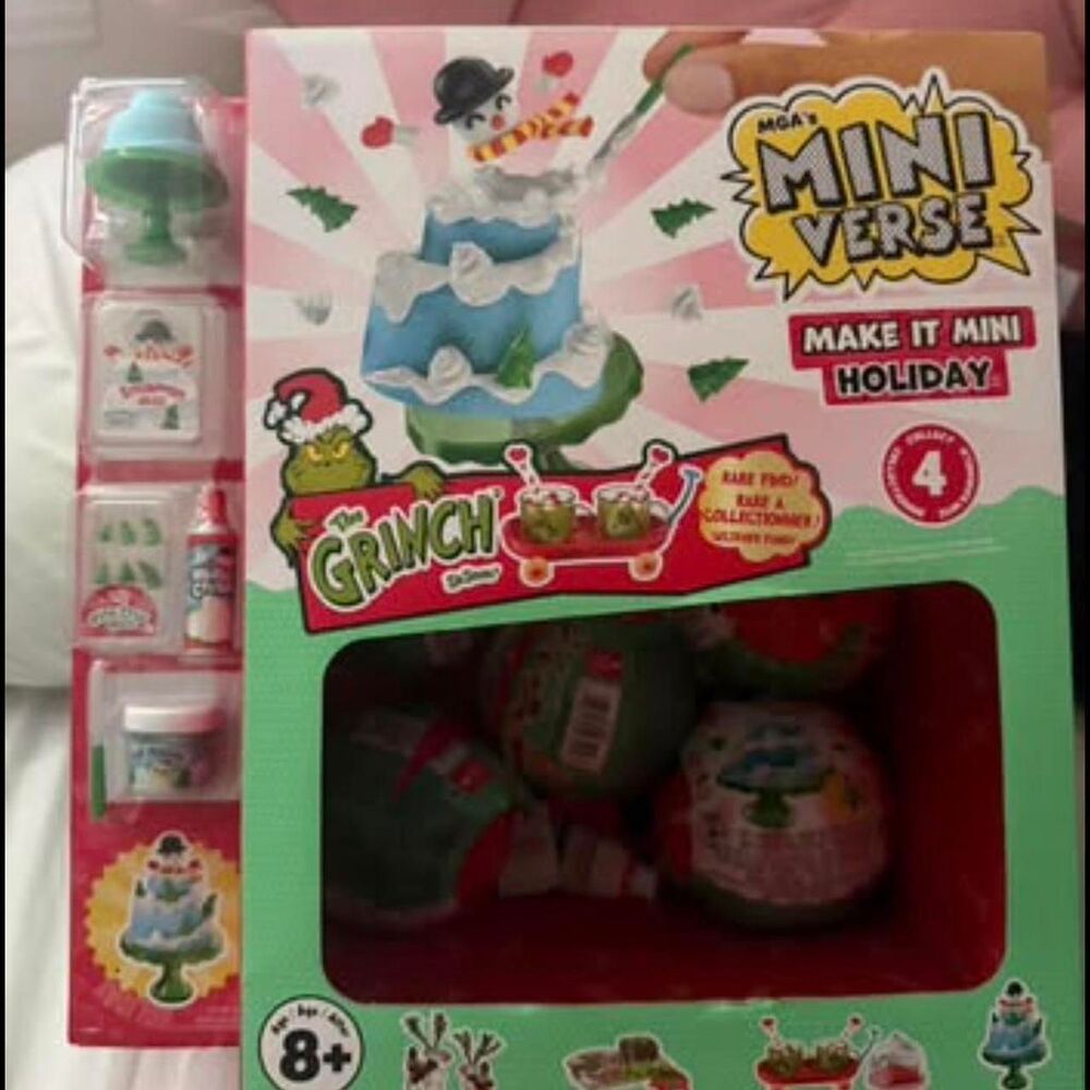 Miniverse rare christmas cake box with mini inside 2025